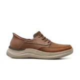 Zapato casual Skechers Slip-ins Relaxed Fit: Hasting - Rory color marrón, con capellada de cuero, cordones elásticos y plantilla Air-Cooled Memory Foam.