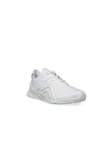 Championes blancos con cordones y suela texturizada.