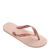 Sandalias Havaianas modelo Top, color marrón café, con suela texturizada y tiras con diseño en relieve.