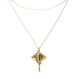 Collar doble con cadena corta de aleación de metales bañada en oro 18k, con dije de mantarraya.