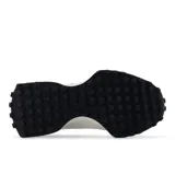 Championes New Balance 327 de dama, color blanco con detalles en burdeos y suela negra.