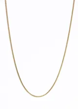 Cadena fina dorada tipo cola de ratón, de acero quirúrgico.