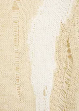 Sweater de punto calado color crema, de corte recto y cuello redondo.