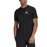 Remera negra de entrenamiento para hombres, con tecnología AEROREADY para la absorción del sudor y confeccionada con materiales reciclados Primegreen.