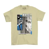 Remera color crema con estampado de personajes del anime Attack on Titan.