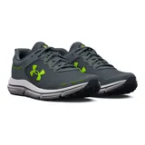 Zapatillas para correr de color rojo con tecnología Charged Cushioning® y parte superior transpirable.