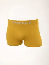 Boxer de microfibra color mostaza, sin costuras, con cintura elástica con la marca PRILI en gris.