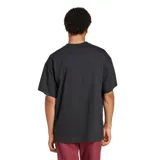 Remera negra holgada de Adidas con logo blanco bordado en el pecho.