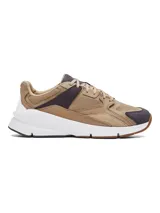 Championes Under Armour Forge 96 Reissue, color beige con detalles en marrón y suela blanca.