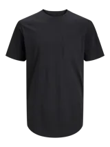 Camiseta negra de manga corta y cuello redondo, con bolsillo en el pecho, corte recto y bajo redondeado.