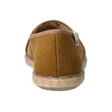 Alpargatas color ocre con suela de yute y goma.