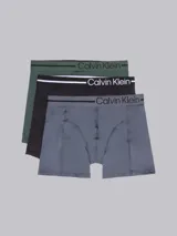 Pack de tres bóxer brief Calvin Klein de poliéster y elastano en colores verde, negro y gris. Todos tienen cintura elástica con el logo de la marca.