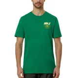 Remera de manga corta color verde, con cuello redondo y un pequeño estampado frontal que incluye el logo de Nike y un diseño de rayos solares en amarillo.