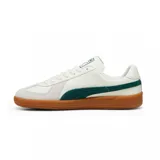 Championes Puma Army Trainer blancos con detalles en negro y gamuza gris. Suela de goma color caramelo.