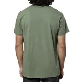 Remera verde de manga corta con bolsillo en el pecho.