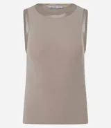 Musculosa blanca de punto con cuello redondo y sisas con detalle satinado.