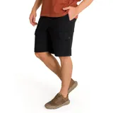 Short cargo negro para hombre, con bragueta con cremallera y botón, bolsillos laterales, bolsillos traseros de parche con solapa y botón y bolsillos cargo utilitarios adicionales a los lados. Etiqueta tejida con el logo del gato en el bolsillo de parche central trasero. Tiro medio.