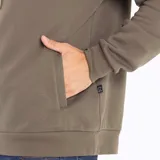 Buzo con capucha color verde oliva con cordones ajustables y bolsillo tipo canguro. Estampado frontal con el nombre de la marca en color beige.