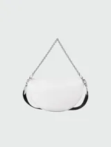 Cartera bandolera Longchamp modelo Smile, color negro, de cuero, con correa de cadena plateada y correa de tela negra con logo de la marca.