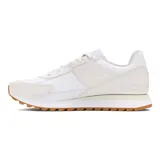 Zapatillas urbanas Under Armour W Essential Runner, color negro con detalles en blanco y suela marrón.