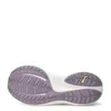 Championes de running Puma Skyrocket Lite 2 W, color negro con detalles en blanco y suela marrón.