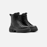 Botas de cuero negro con cordones, cremallera lateral y suela de goma con plataforma.