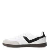 Championes Pony Moma negros con detalles en blanco y suela marrón.