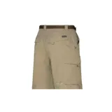 Bermuda color beige con cinturón ajustable, bolsillos laterales con cierre y tecnología Omni-Wick y Omni-Shade.