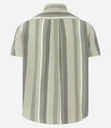 Camisa de manga corta para hombre marca Marfinno, confeccionada en tejido texturizado de mezcla de algodón y poliéster. Presenta un diseño de rayas verticales en tonos beige, gris y bordó, con cuello tradicional y cierre frontal mediante botones.