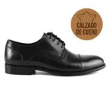 Zapato de vestir acordonado de cuero negro, con puntera lisa y suela de goma.