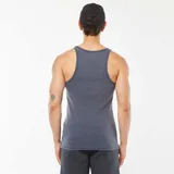Musculosa gris de canalé con cuello redondo y sisas amplias.