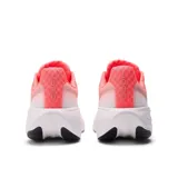 Championes de running New Balance Fresh Foam X 1080 V14 para mujer, color coral con detalles en blanco y plateado.
