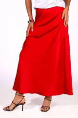 Sandalias de tacón fino con estampado de leopardo y tiras finas.