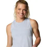 Musculosa deportiva Columbia Weekend Ascent Tank para mujer, color gris claro con finas rayas horizontales. Cuenta con tecnología Omni-Wick para eliminar la humedad y neutralizar olores. Fabricada con material reciclado.