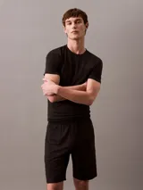 Shorts de pijama negros de modal extrasuave con cintura elástica y bolsillos laterales.