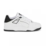 Championes Puma Slipstream blancos con detalles en negro.