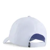 Gorra color verde militar con diseño clásico, ajustable en la parte posterior.