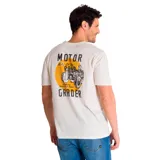Remera de hombre color crudo, de corte recto y manga corta, con logo de Caterpillar estampado en el pecho.