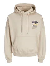 Hoodie color arena con capucha y manga larga. Estampa en el pecho con un diseño abstracto y texto.