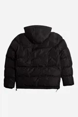 Campera puffer negra de nylon con cuello alto y capucha ajustable. Tiene bolsillos laterales y frontales con cierre.
