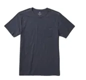 Remera azul de manga corta con bolsillo en el pecho y costuras reforzadas en los hombros.
