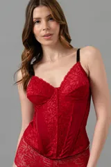 Corset largo con aro, confeccionado en LYCRA® y puntilla elastizada, color rojo. Breteles elásticos regulables, ganchos reforzados en espalda y ballenas en parte delantera.