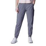 Pantalón jogger color marrón, con cintura elástica, bolsillos laterales y puños elásticos.