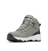 Bota de trekking Columbia Newton Wander LTR para mujer, color gris con detalles en negro y cordones celestes. Capellada de cuero impermeable, tecnología Omni-Tech para repelencia al agua y transpirabilidad, entresuela TechLite para amortiguación y absorción de impactos, y suela Omni-Grip para tracción en todo tipo de terreno.
