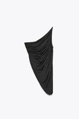 Body negro de un hombro con drapeado lateral.