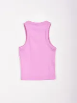 Musculosa negra ajustada al cuerpo, con cuello redondo y diseño de tirantes anchos tipo halter.