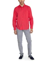 Camisa casual de hombre RKF Galiton, color amarillo claro, de manga larga ajustable con botones de madera. Confeccionada en popelina 100% algodón orgánico, con bolsillo de pecho con logo bordado y protección UV 20+.