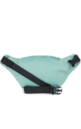 Riñonera JanSport Fifth Avenue negra con estampado de rayos blancos.