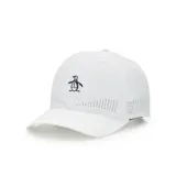 Gorra deportiva blanca con logo de Original Penguin bordado en azul marino. Cuenta con visera curva, perforaciones laterales para ventilación y broche trasero ajustable.