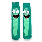 Medias verdes con diseño de Rick convertido en pepinillo, de la serie Rick and Morty.